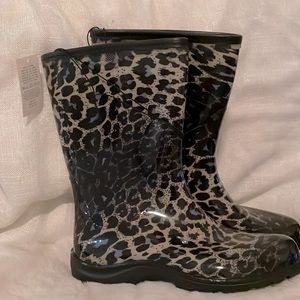 Bd new K Komford Wm rain boots, two tone Sz 7 /7.5